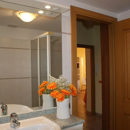 Domus Cesarina Apartament *